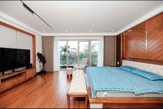 Siêu phẩm mặt hồ bồ đề, 100m x 7 tầng, mặt tiền 5.8m, thang 6907955