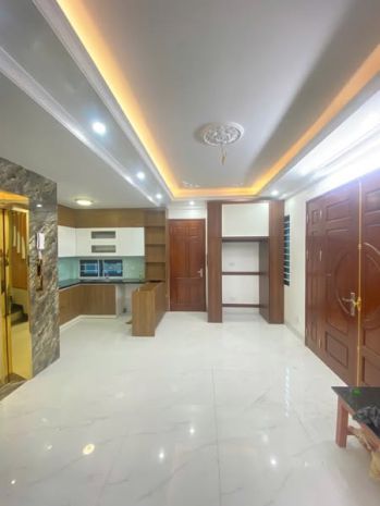 Ô tô qua nhà  6 tầng thang máy  bắc từ liêm 6907972