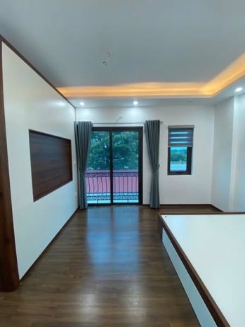 Ô tô qua nhà  6 tầng thang máy  bắc từ liêm 6907974