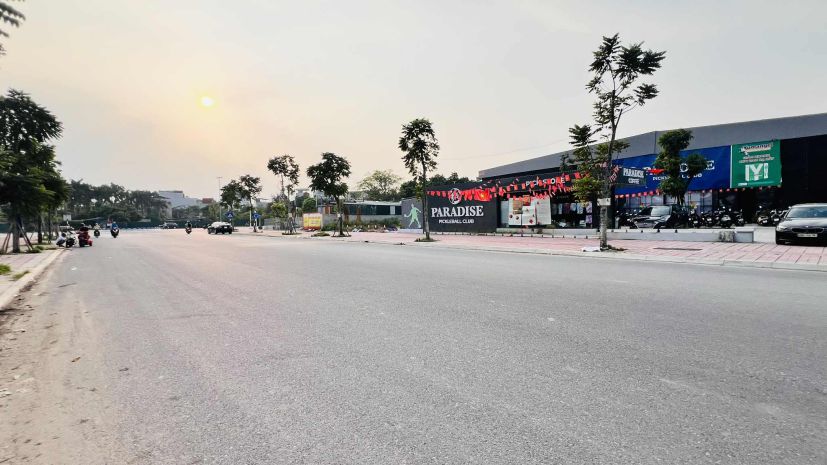 Bán nhà hồng tiến, 65m x 4 tầng, mặt tiền 13.5m, vỉa hè đá 6907992