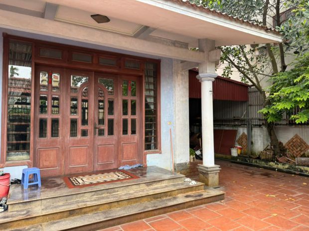 Bán nhà biệt thự 3 tầng đường đa tốn gia lâm 298m2 mt 13.5m 6908228
