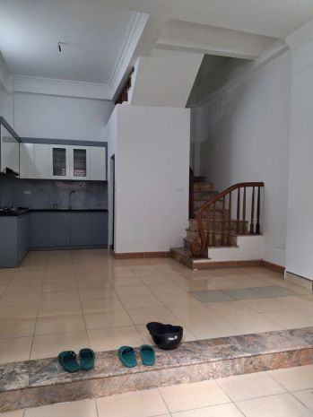 Cần bán gấp nhà 2 tầng rưỡi  giá chỉ hơn 5 tỷ tại thanh 6908962