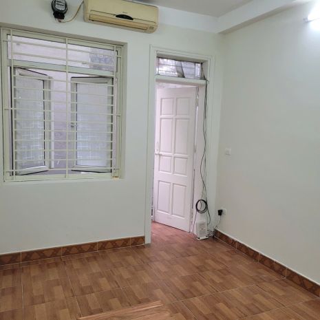 Cho thuê nhà ngõ 18 định công thượng, 30m² x 5 tầng,  11 6909621