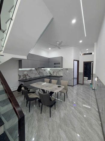 Bán nhà 1 trệt 1 lầu 82m²,đường 2 ô tô thông thoáng,gần 6910951