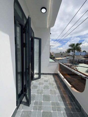 Bán nhà 1 trệt 1 lầu 82m²,đường 2 ô tô thông thoáng,gần 6910955