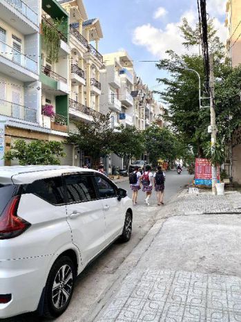 Bán nhà 5 tầng đối diện trường huỳnh văn nghệ - sầm uất gò 6911758