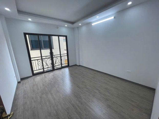 Bán nhà đại la - nhà mới, thang máy, gần phố, 2 thoáng - 6911869