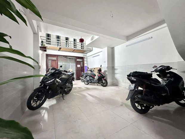 100m2, bán toà chdv 6 tầng, 18p, 120tr tháng, 656 quang 6912760