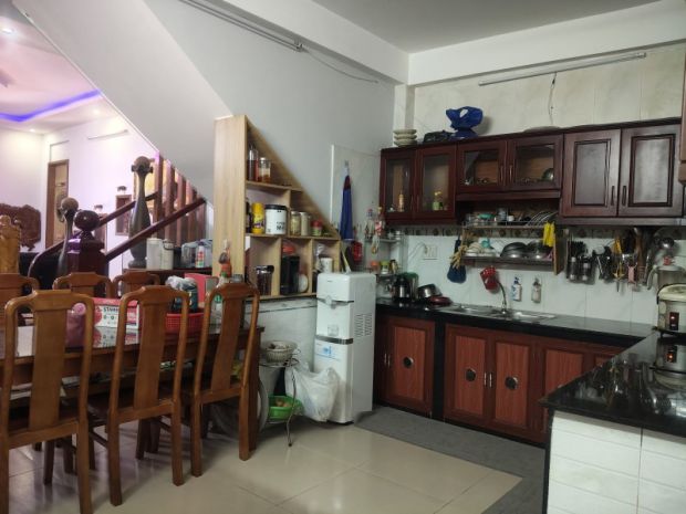 Bán nhà 3 tầng, dt khủng 208m²  lô góc đường 7m5 tô 6912865