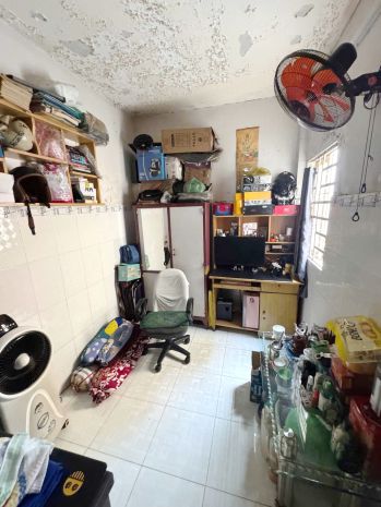 Bán 2 tầng vị trí đẹp hẻm 314 âu dương lân  p. chánh hưng. 6914042