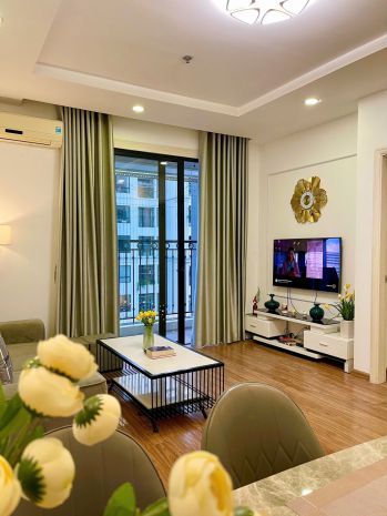 Chính chủ bán căn 2pn diện tích 76m2 ban công nam view 6915857
