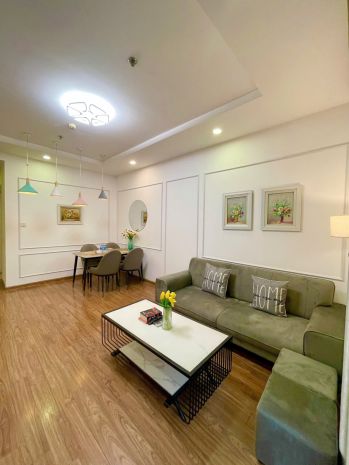 Chính chủ bán căn 2pn diện tích 76m2 ban công nam view 6915858