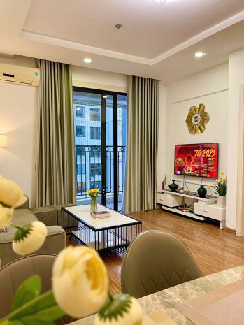 Chính chủ bán căn 2pn diện tích 76m2 ban công nam view 6915859
