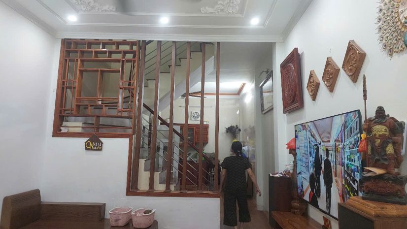 Bán nhà 2 tầng  82m2 4x tỷ ngõ ô tô đánh võng  nguyễn văn 6916524