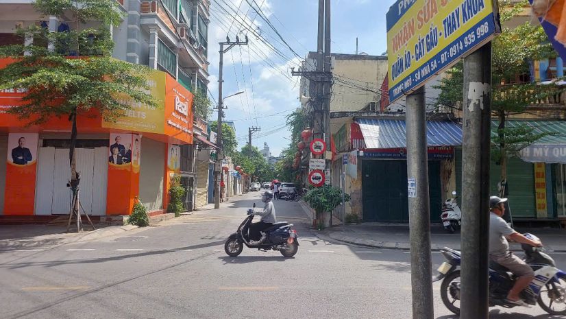 Bán nhà 2 tầng  82m2 4x tỷ ngõ ô tô đánh võng  nguyễn văn 6916527