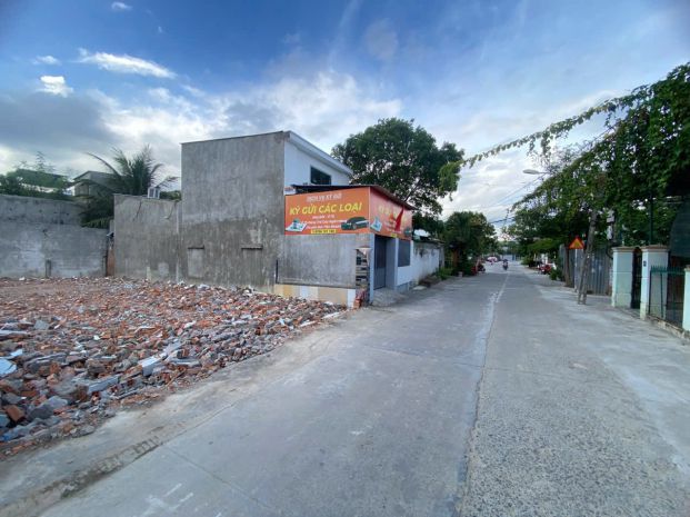 Bán lô đất mặt tiền đường phú trung rộng 10m, xã vĩnh thạnh 6919299