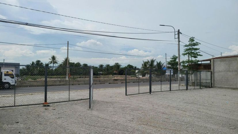 Bán đất ở 2 mặt tiền đường quốc lộ 1a vị trí kinh doanh 6919603