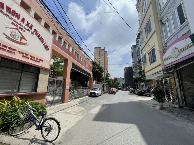 Bán nhà 5 tầng mặt ngõ 634 kim giangvỉa hè3 ô tô 6920356