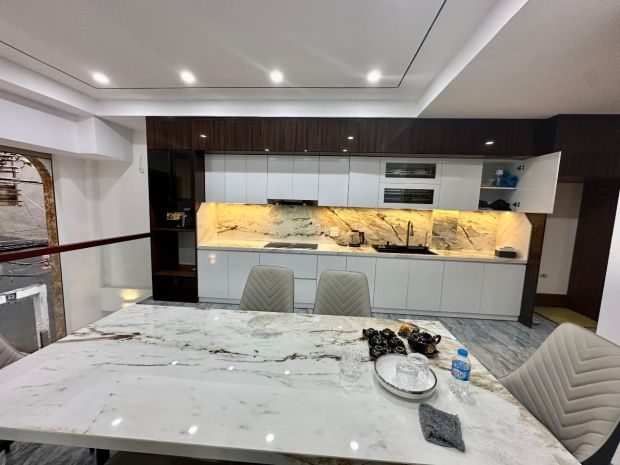 Bán nhà 5 tầng mặt ngõ 634 kim giangvỉa hè3 ô tô 6920358