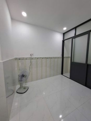 Bán nhà hẻm thông âu cơ, sổ hồng riêng hơn 1 tỷ 6920485