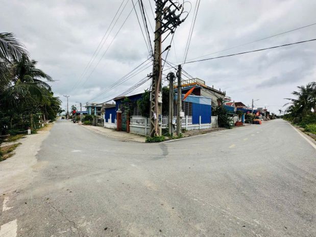 Lô đất trục xã phong quang  sát vinhomes dương kinh  giá 6920513