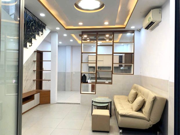 Bán nhà lô góc hxh cách mạng tháng tám q3- ngang gần 4.5m 6921067