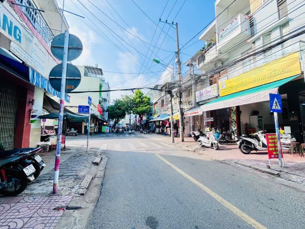 Nhà trung tâm huỳnh thúc kháng  gần chợ xóm mới, biển 5 6921153