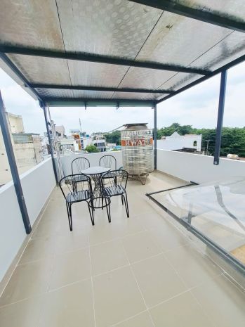 Nhà 5 tầng btct mới tinh tặng full nội thất, sát bên ngã tư 6921491