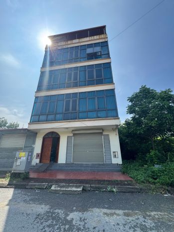 Bán hotel  15 phòng tại đường 32, xã ngọc tảo, phúc thọ, hà 6921536