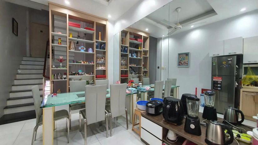 Bán nhà khu vip an ninh nguyễn văn thủ, quận 1, hxh 6m, dt: 6921630