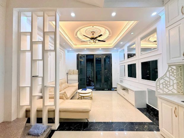 Hơn 8 tỷ  pháo đài láng  gần đh ngoại thương, hv ngoại 6921871