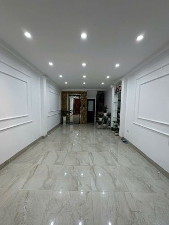 66.8.4. ngọc thụy. 34 6 3.5 9.8 tỷ 6922385