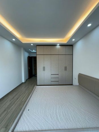 66.8.4. ngọc thụy. 34 6 3.5 9.8 tỷ 6922386