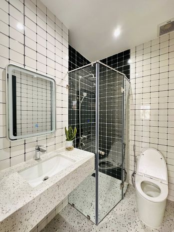 Nhà mới 2 lầu trung tâm thủ dầu một, full nội thất 6922534
