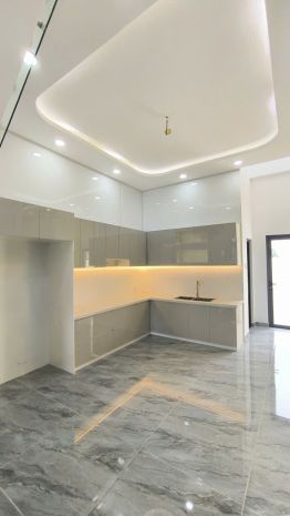 Nhà đẹp mặt tiền hồ văn cống  trung tâm thủ dầu một 6922681