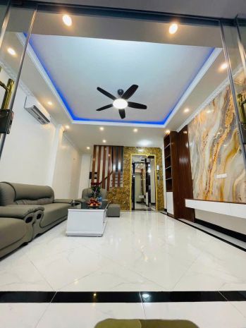 Chính chủ mai dịch - cầu giấy- 38m2-6 tầng thang máy- nhỉnh 6922952