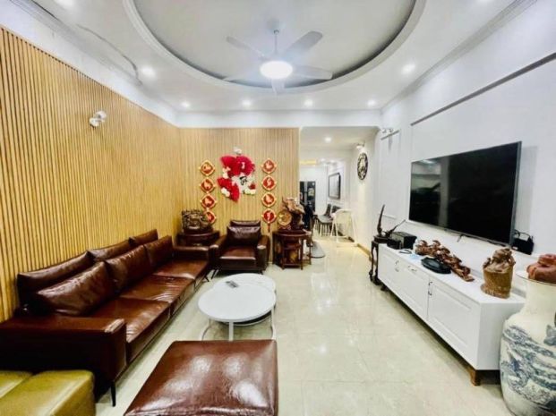 Nhỉnh 25 tỷ. phân lô 88m*5 tầng phố hoàng đạo thành ngõ 6924264
