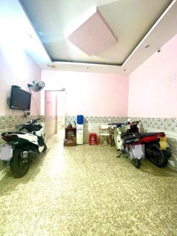 Bán nhà - văn cao - tân phú - hxh - 2 tầng - 4 x 14m - 6924403