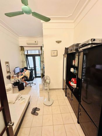 Bán nhà mặt phố hàng gà, 26m2, 4 tầng, mặt tiền 3.5m, 25.8 6924740