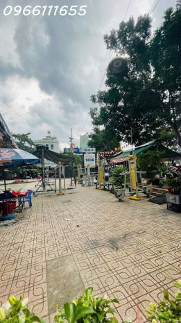 Trần quang khải- p.tân định- 10m ra hoàng sa - 2 tầng gần 6925093