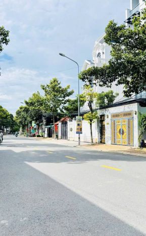 Bán đất đông hòa, shr thổ cư,đường xe hơi,gần trường th 6925297