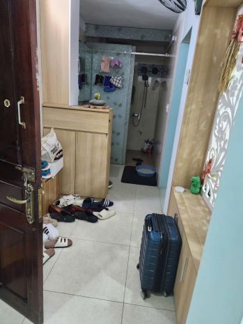 Bán căn nhà tập thể lô góc tầng 3 tại pháo đài láng, p.láng 6925881