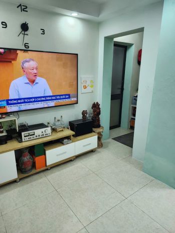 Bán căn nhà tập thể lô góc tầng 3 tại pháo đài láng, p.láng 6925885