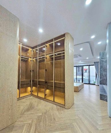 Gần 10tỷ- võ chí công tây hồ - nhà mới 40m2- 6 tầng thang 6926113