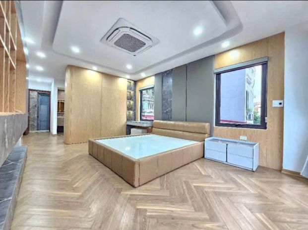 Gần 10tỷ- võ chí công tây hồ - nhà mới 40m2- 6 tầng thang 6926114