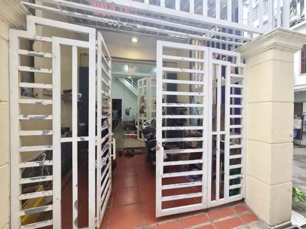 Nhà diện tích lớn sau căn mặt tiền phạm thế hiển p1 q8 6927523