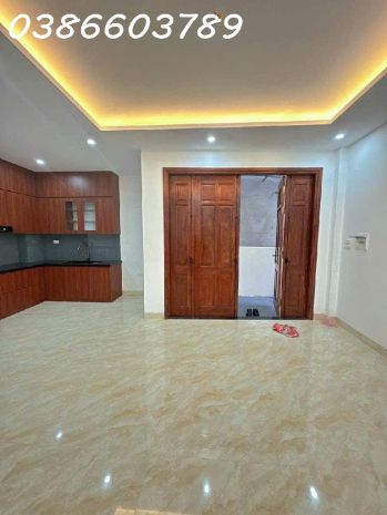 Nhà 30.5m²  5 tầng  mặt tiền 4m  ngõ 36 phố đức giang 6928562
