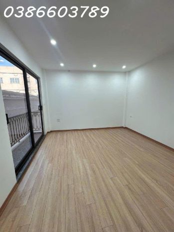 Nhà 30.5m²  5 tầng  mặt tiền 4m  ngõ 36 phố đức giang 6928563
