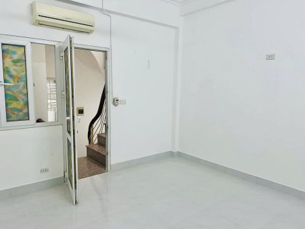 Chính chủ cần cho thuê nguyên căn nhà 68 ngọc thuỵ, long 6928618