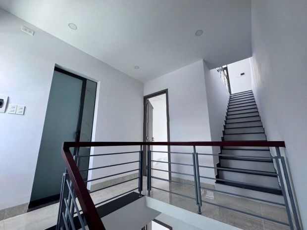 Cho thuê nhà mặt tiền - quận 3 - 5 tầng - 5 pn - giá 40 6928733